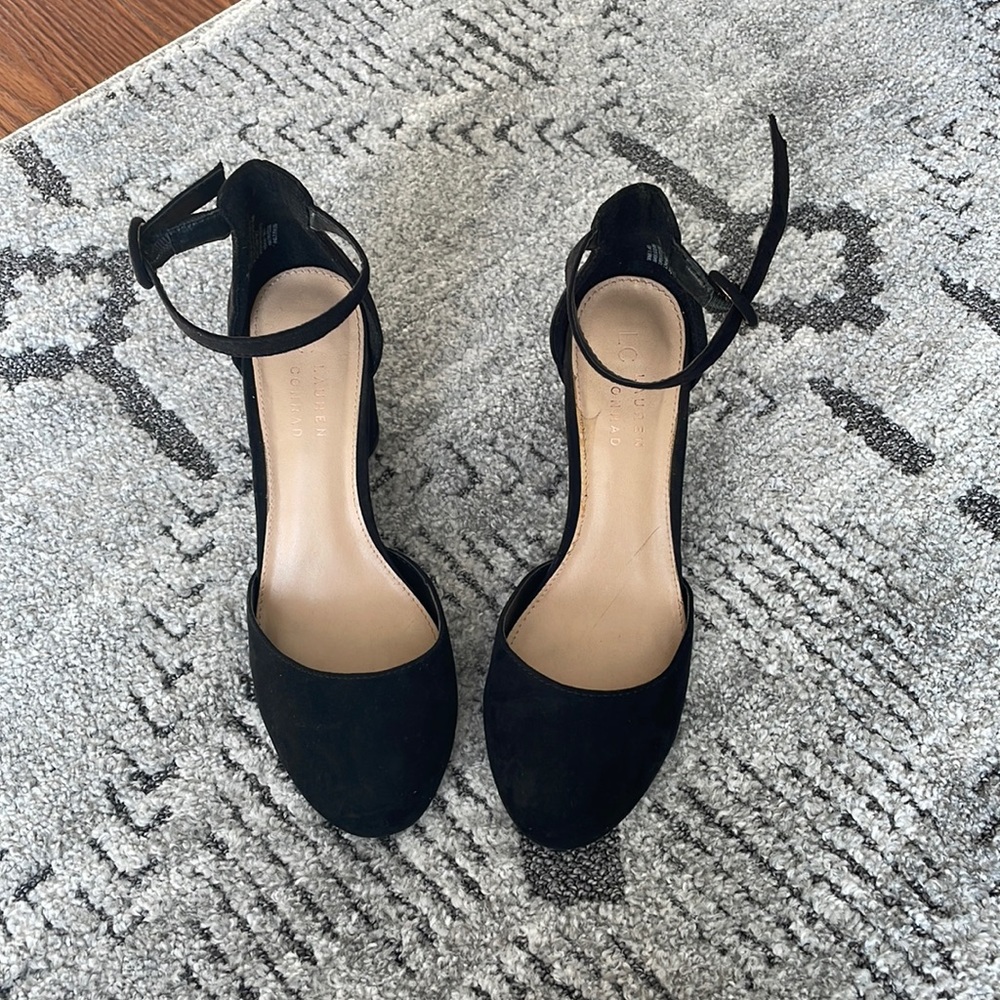 LC Lauren Conrad Black Heels